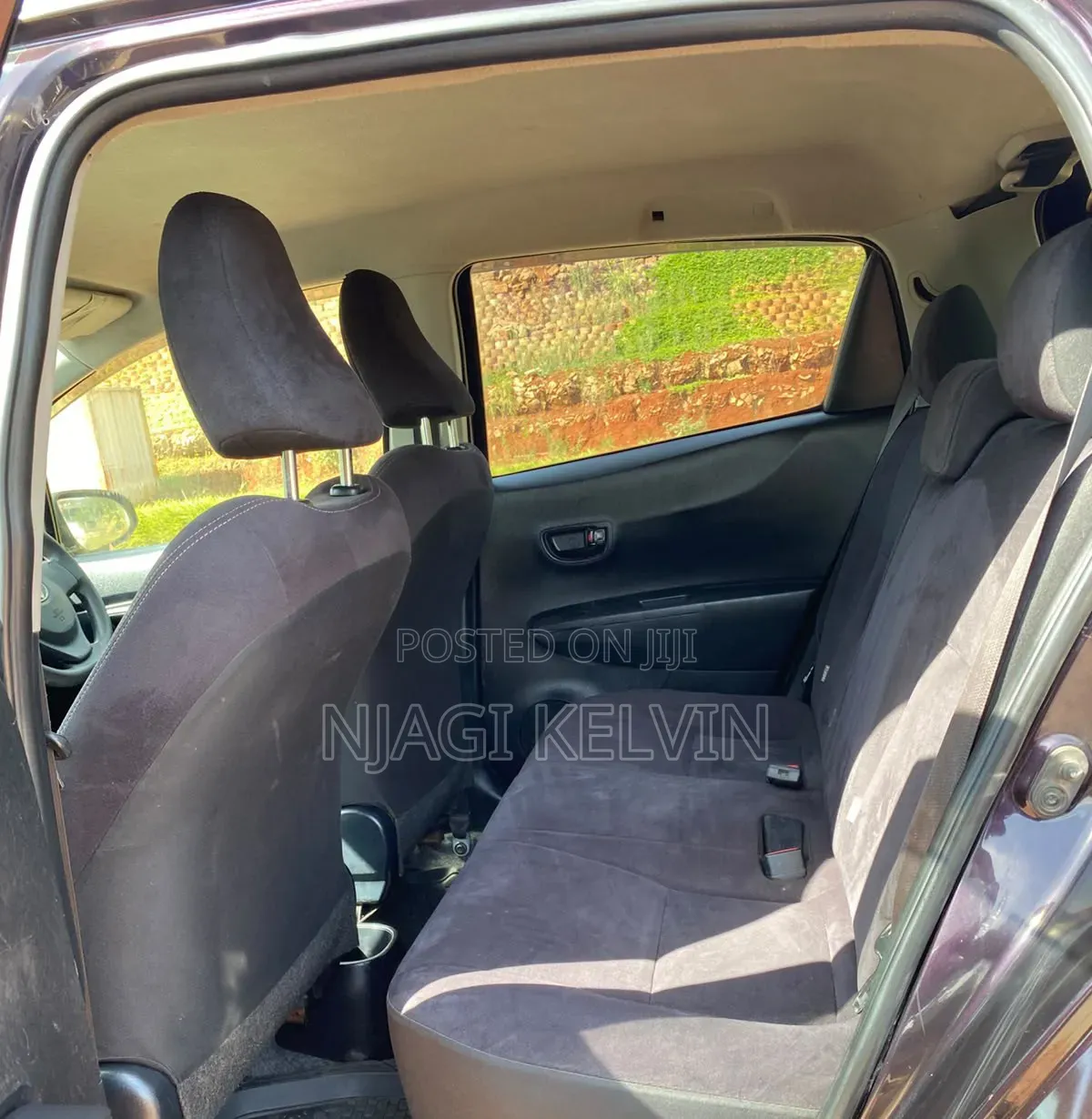 Toyota Vitz 2013 Burgundy