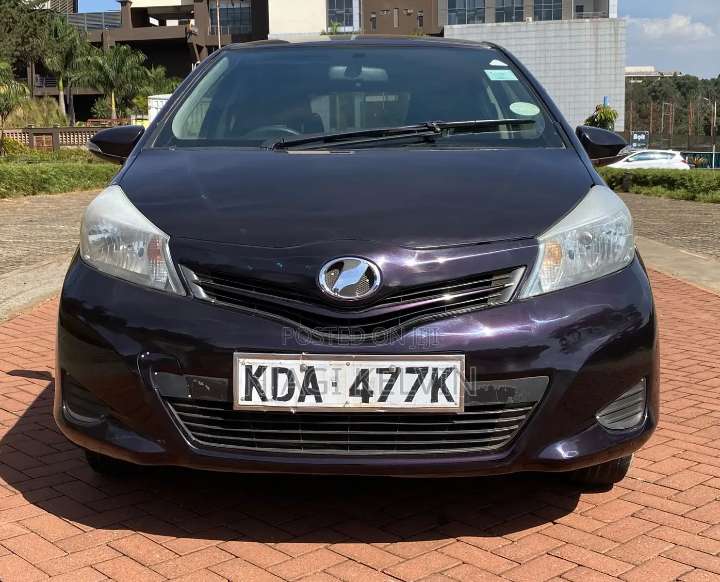 Toyota Vitz 2013 Burgundy