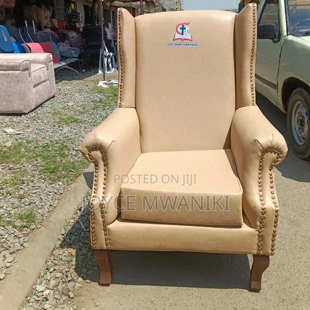 Executive Bishop or Pastor Altar Pulpit Chair. - main view