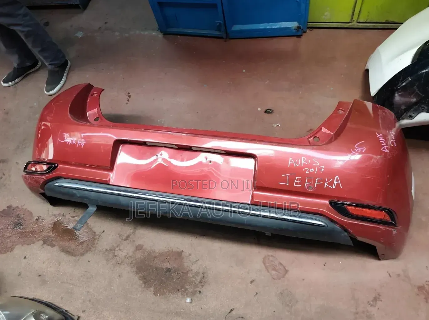 Auris 2016-2019 Back Bumper