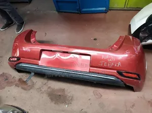 Auris 2016-2019 Back Bumper