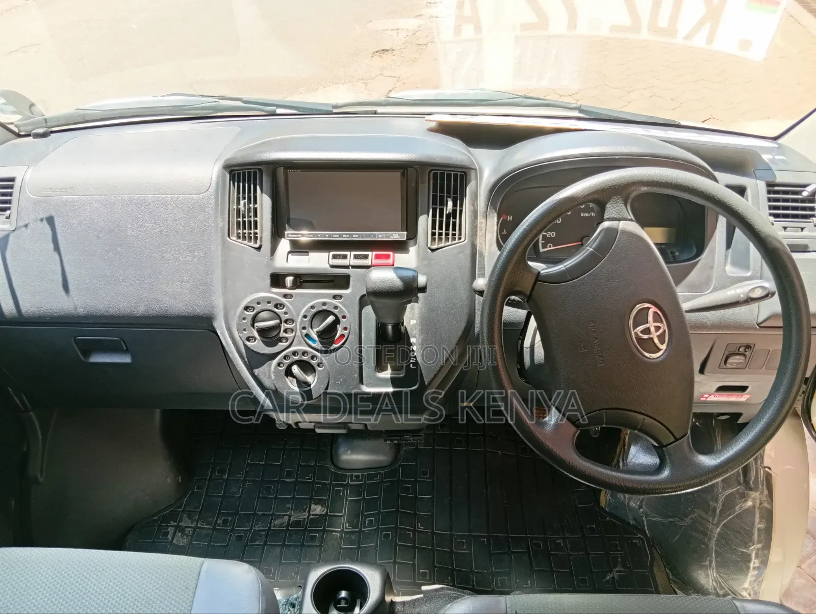 Toyota Lite-Ace 2018 White
