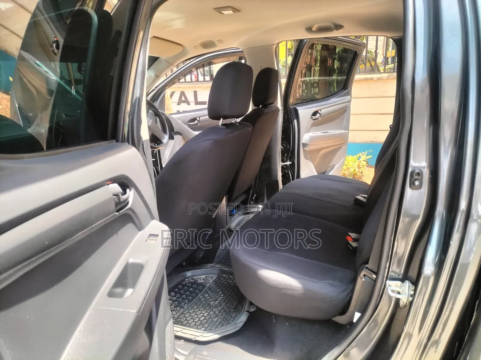 Isuzu D-MAX 2022 Gray