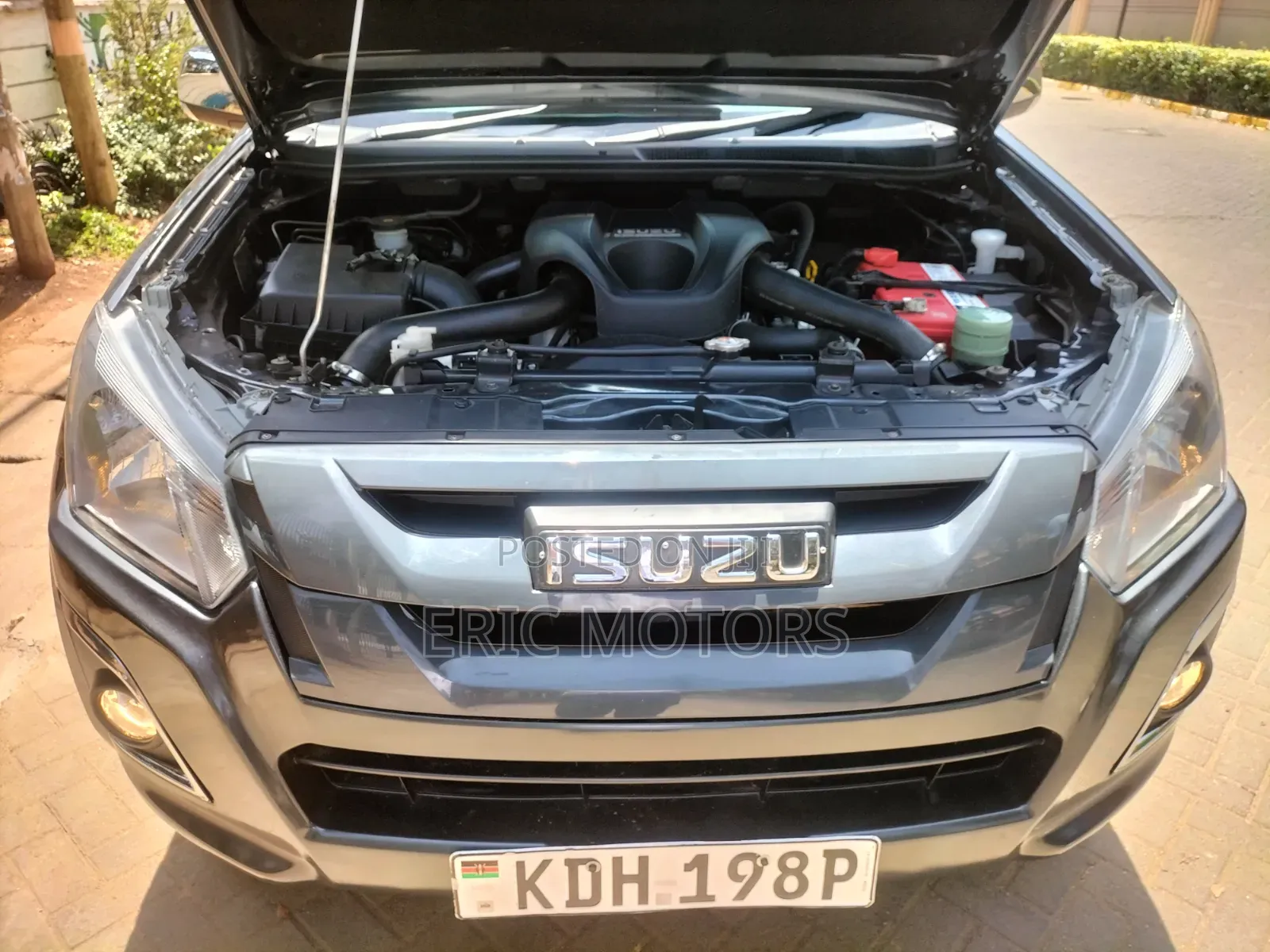 Isuzu D-MAX 2022 Gray