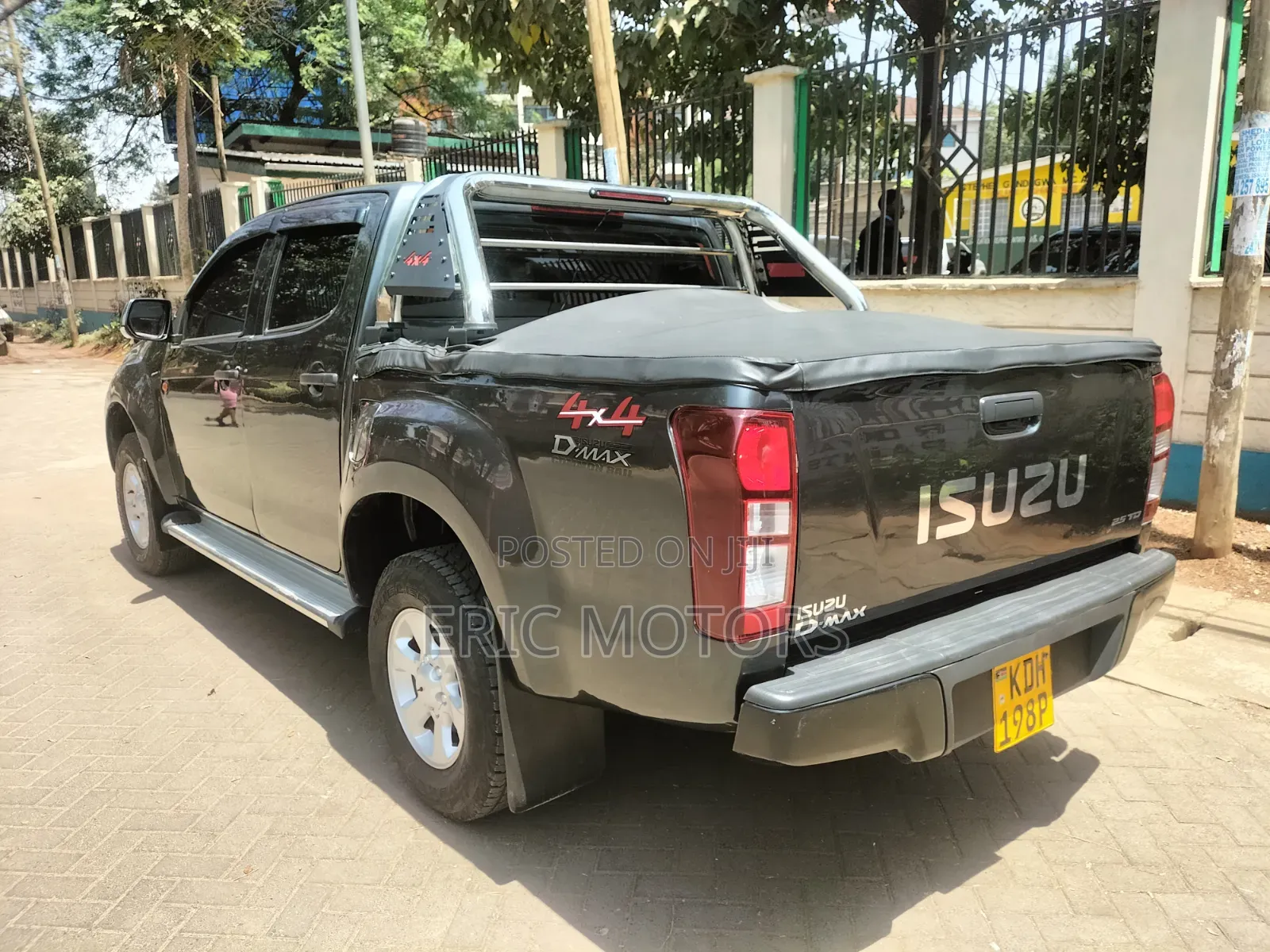 Isuzu D-MAX 2022 Gray