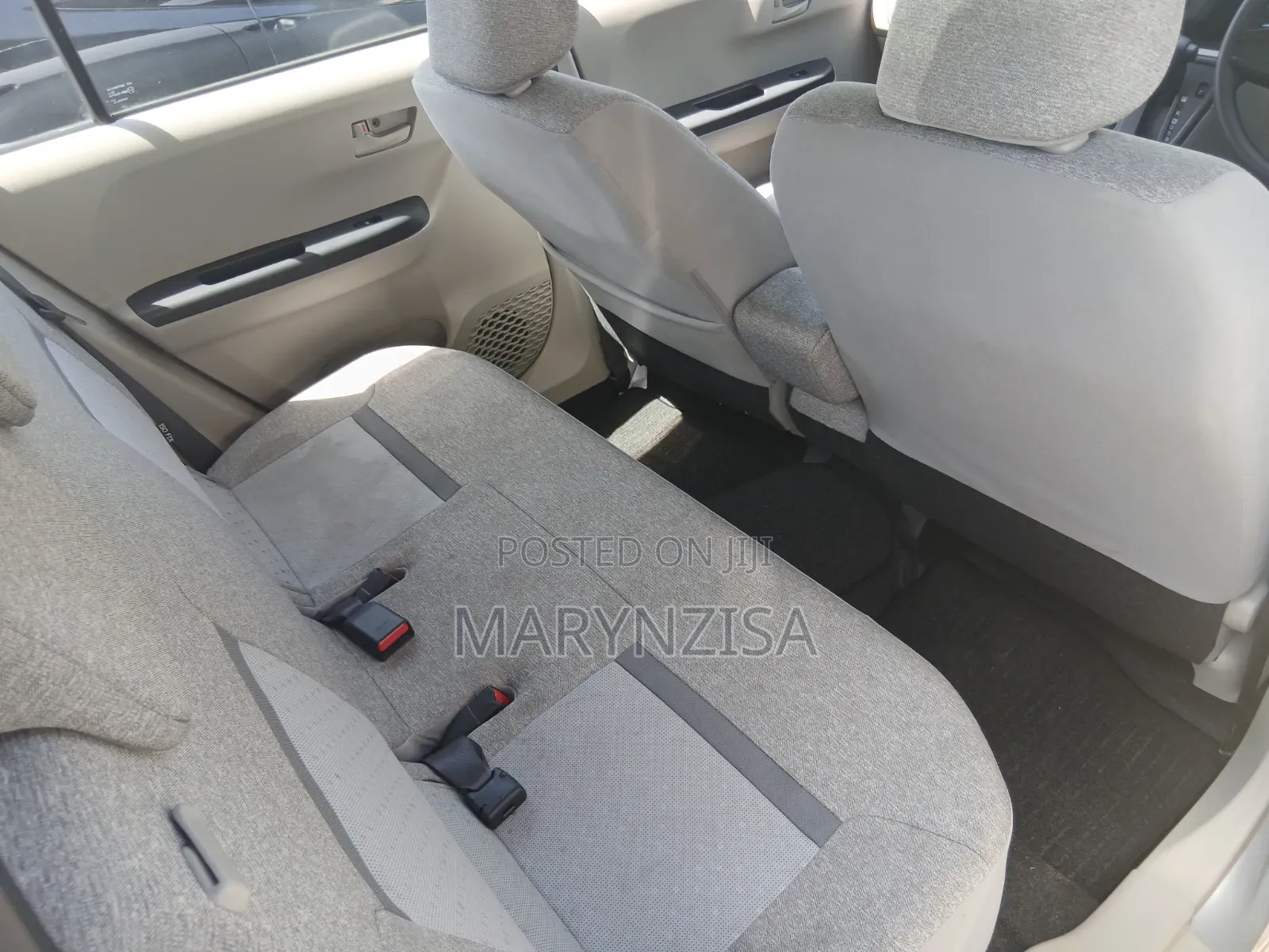 Toyota Passo 2019 Silver