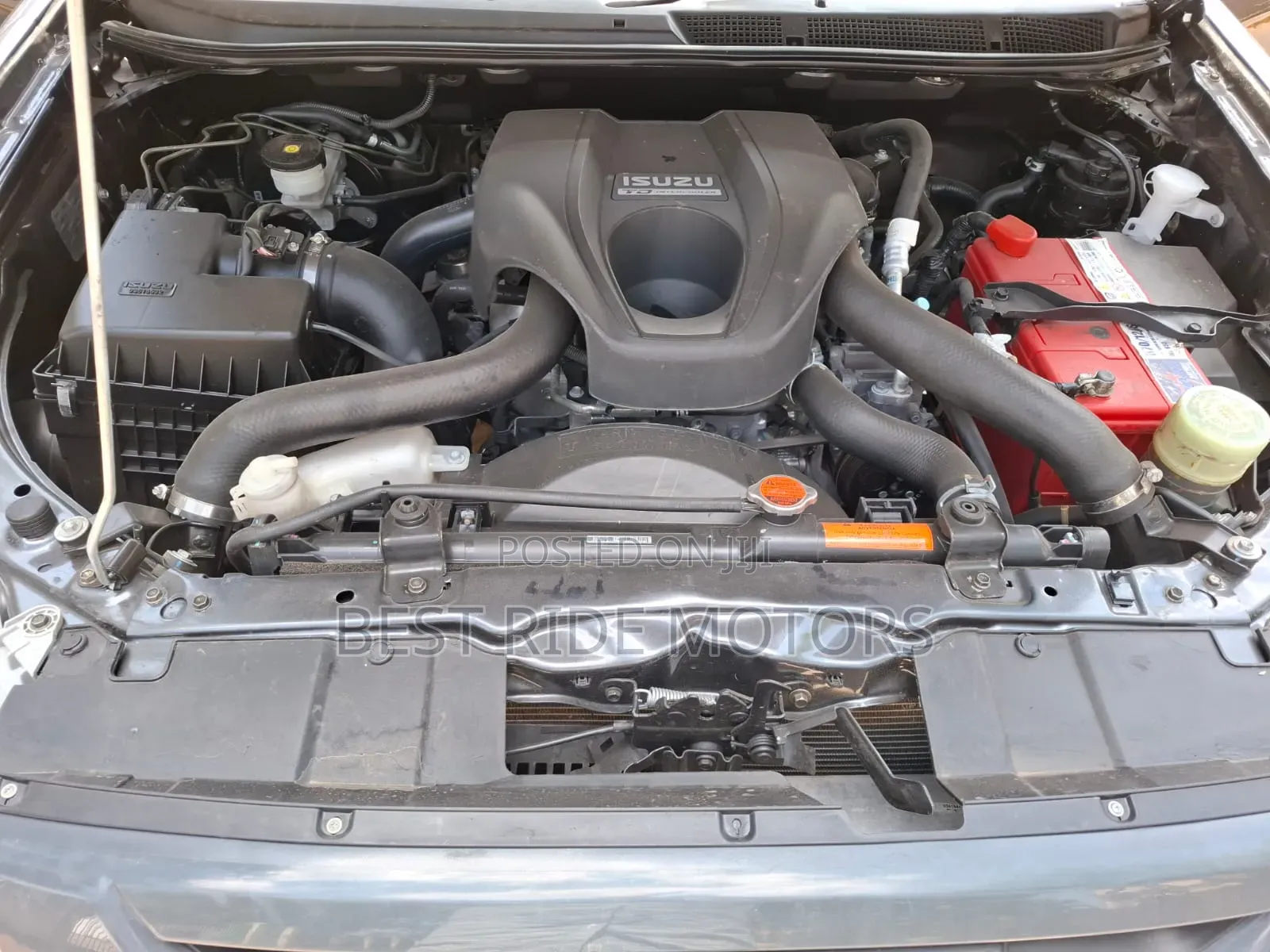 Isuzu D-MAX 2023 Gray