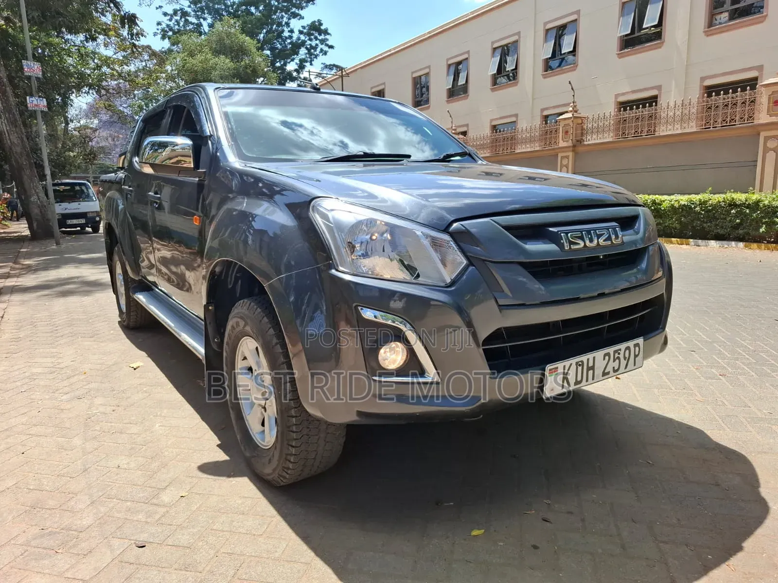Isuzu D-MAX 2023 Gray