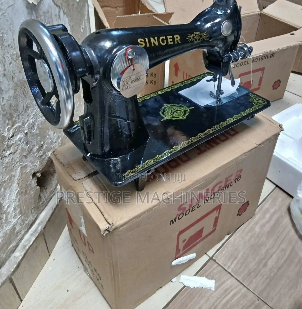 Singer Sewing Machine / Singer Sewing Machine