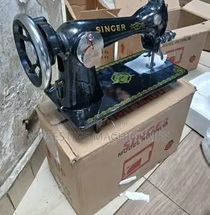Singer Sewing Machine / Singer Sewing Machine