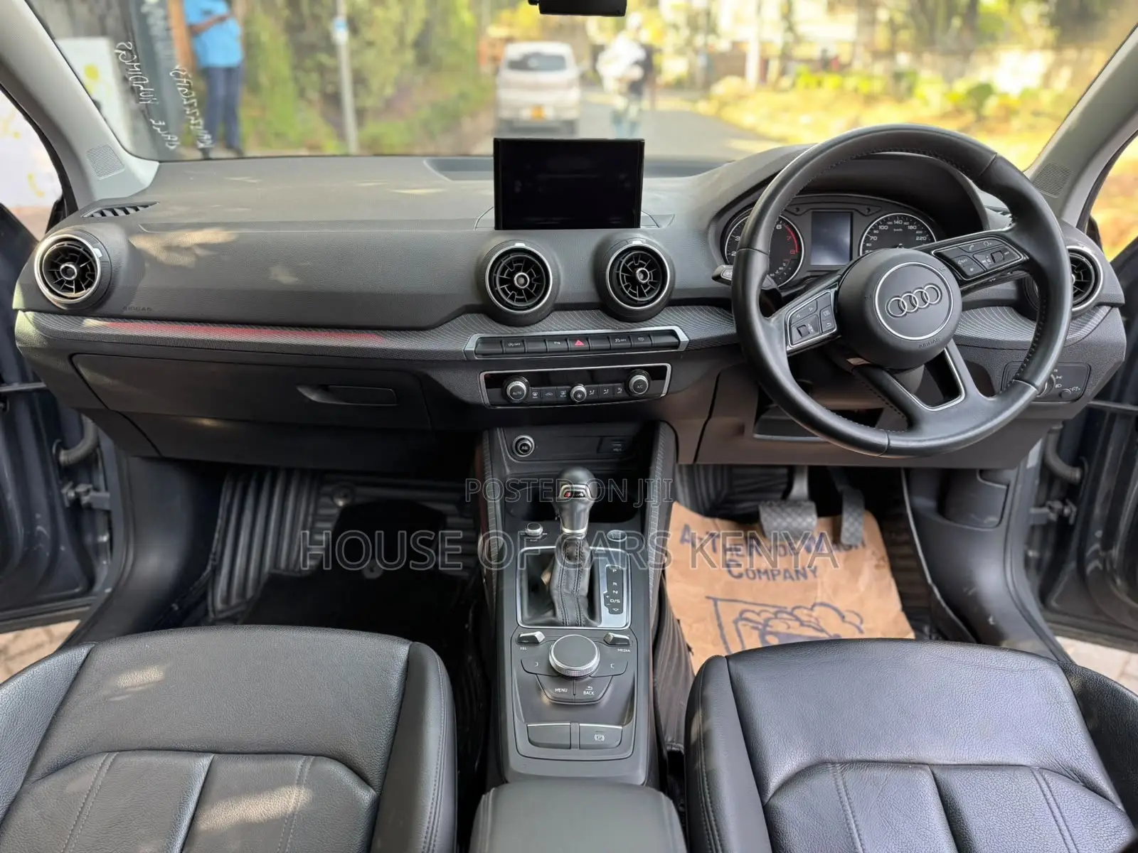 Audi Q2 2019 Gray