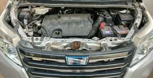 Toyota Noah 2016 Silver