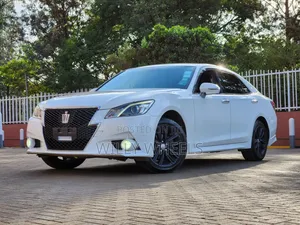 Toyota Crown 2015 White