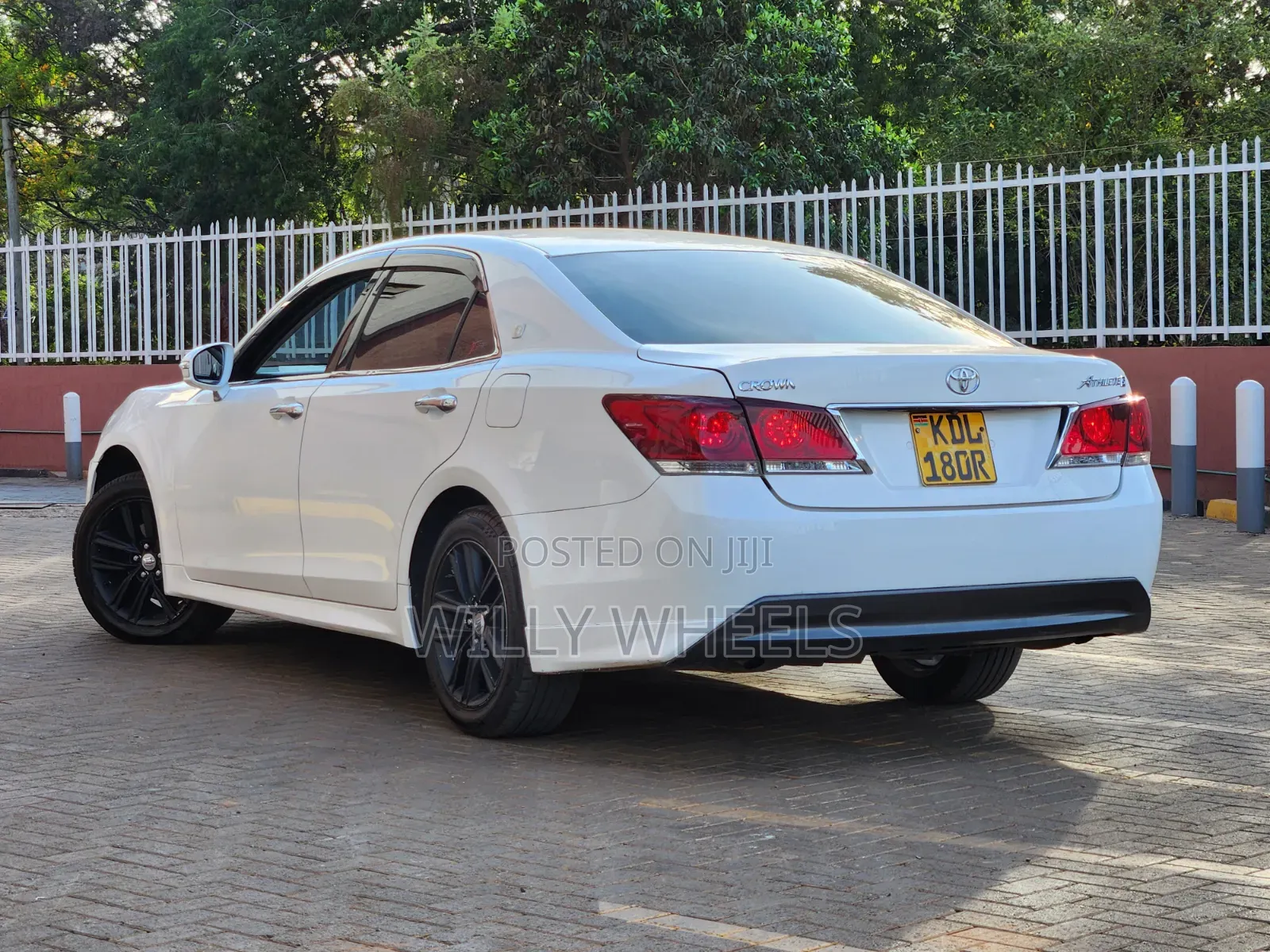 Toyota Crown 2015 White