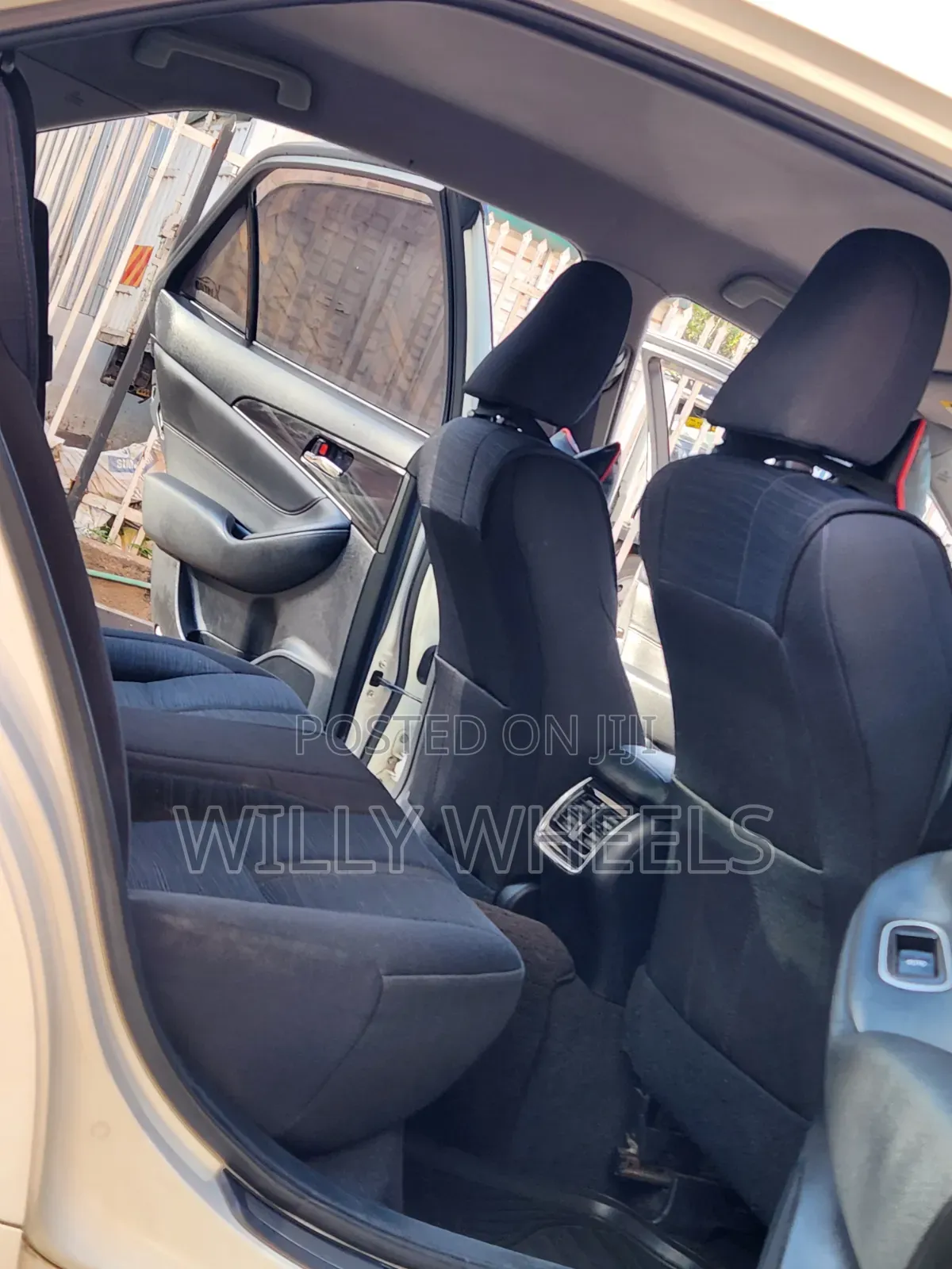 Toyota Crown 2015 White
