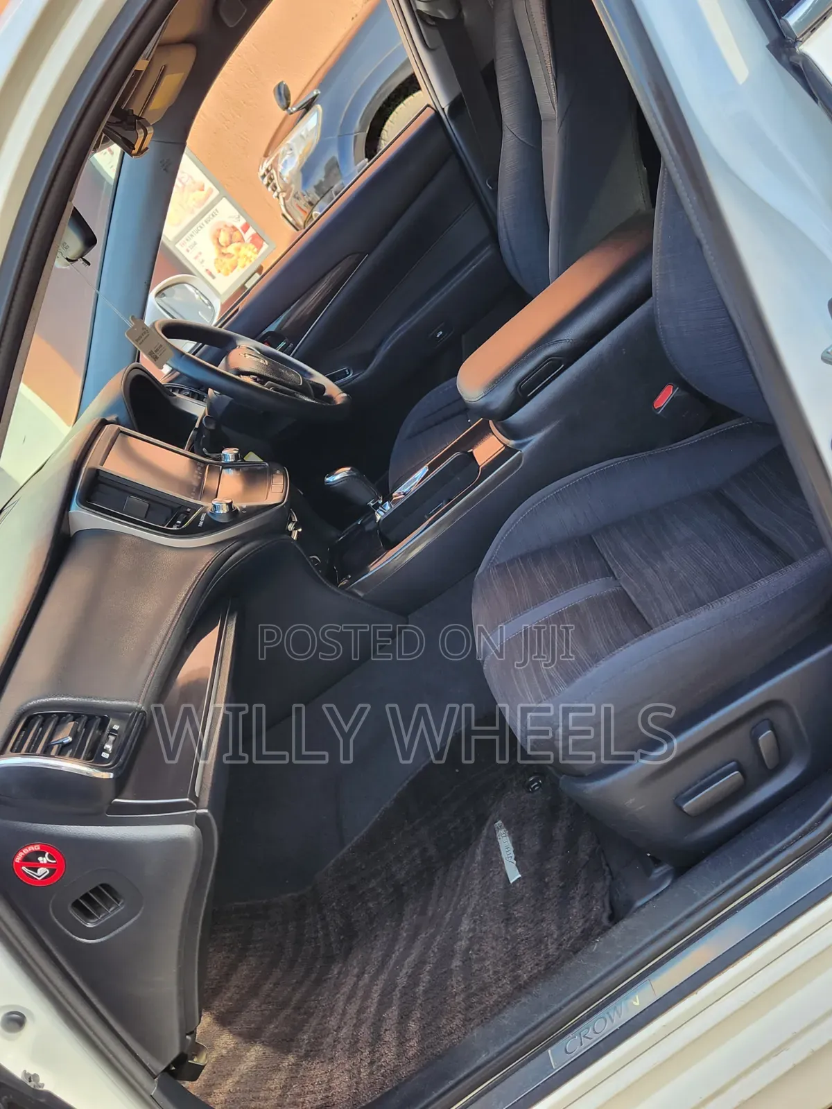 Toyota Crown 2015 White