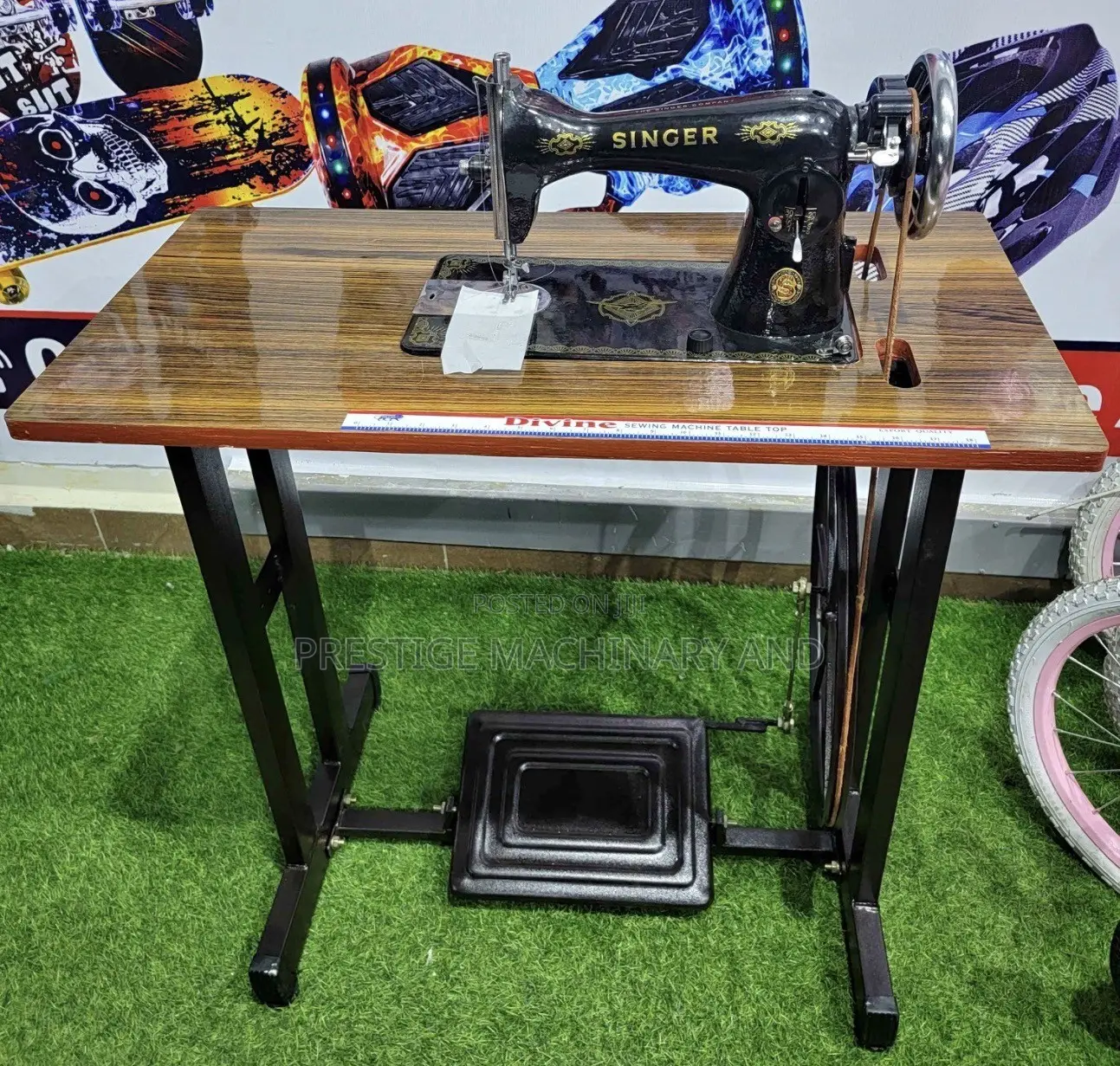 Sewing Machine (Singer) / New Singer Sewing Machine