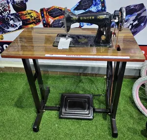 Sewing Machine (Singer) / New Singer Sewing Machine