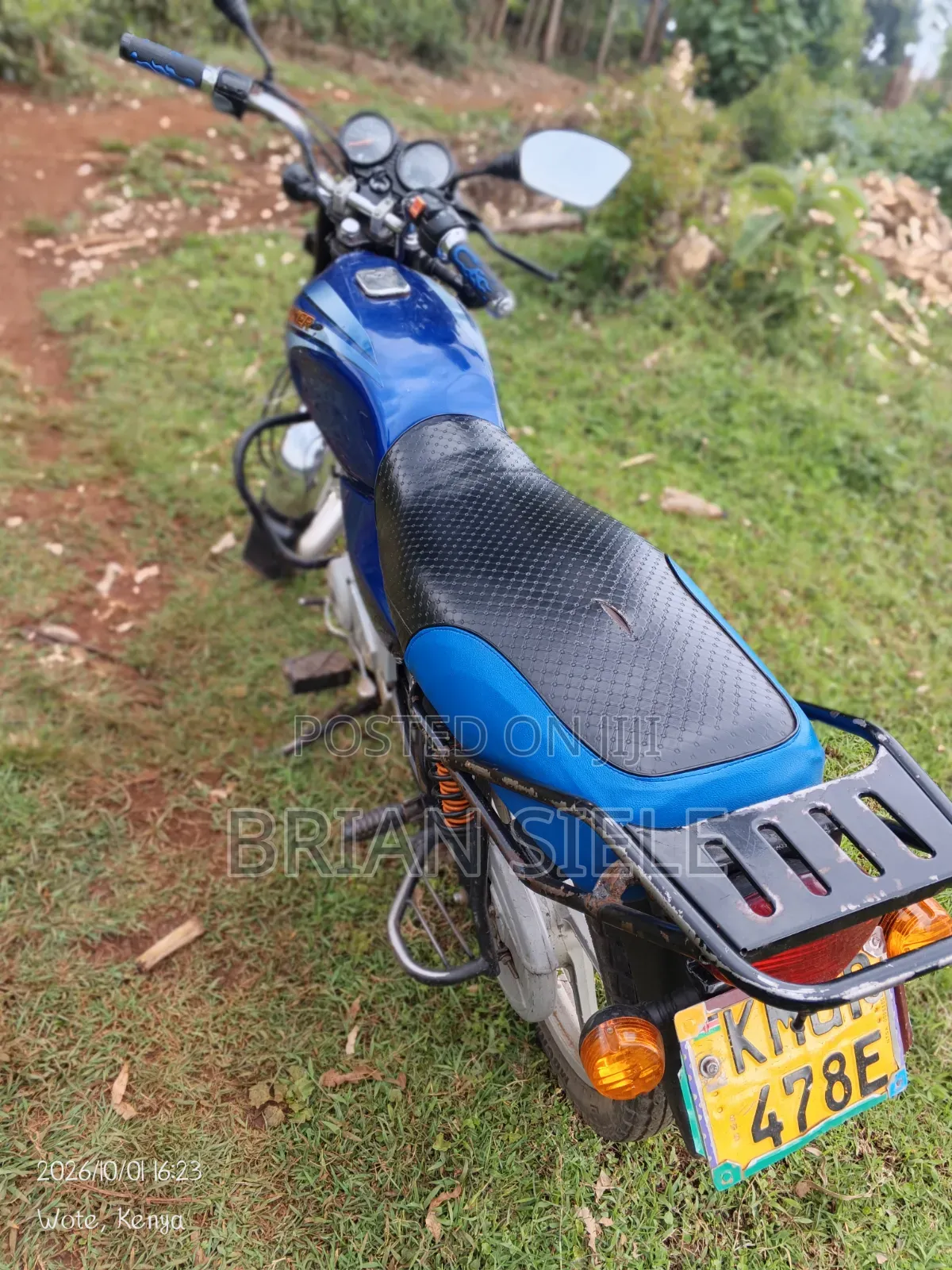 Bajaj Boxer 100 2024 Blue