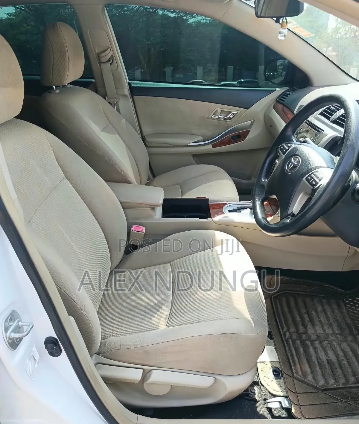Toyota Premio 2014 White