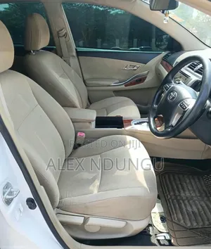 Toyota Premio 2014 White