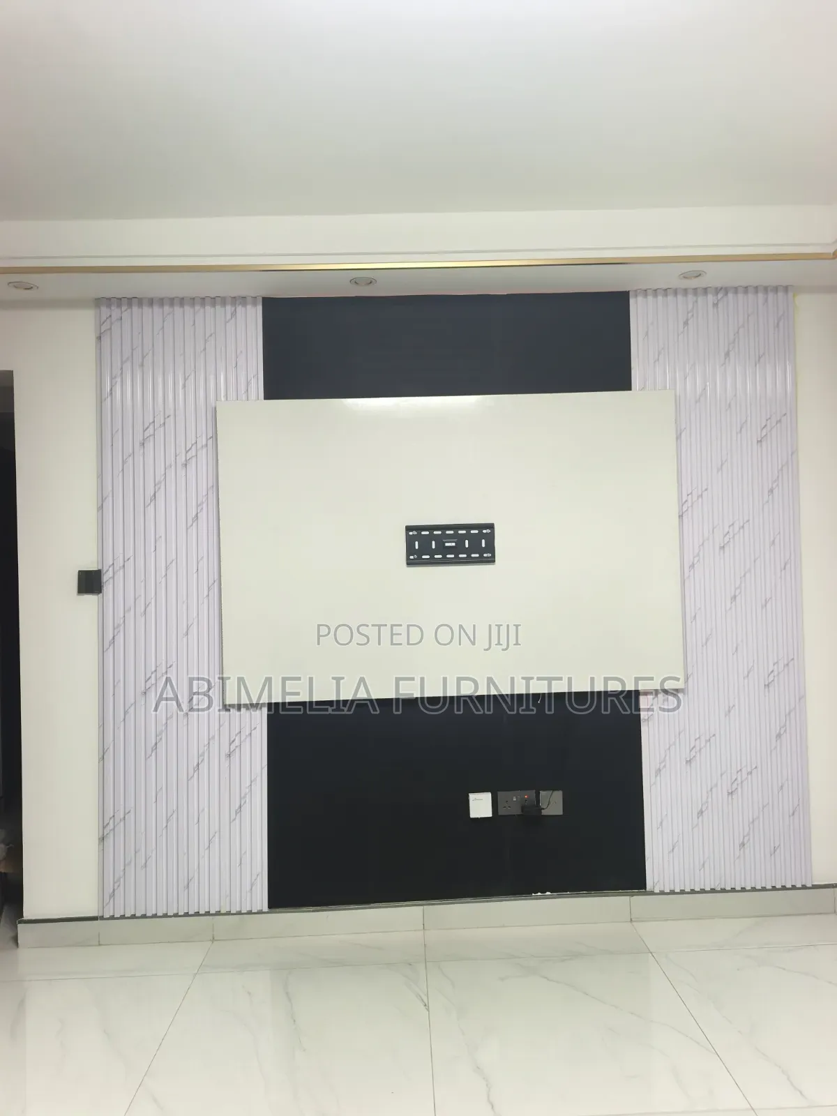 Modern TV Unit With Wall Panels