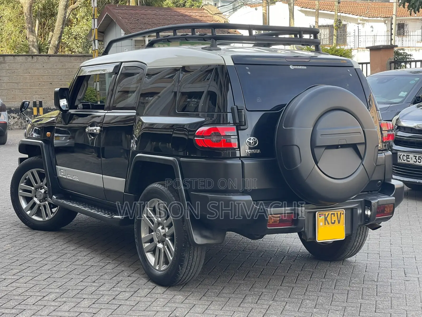 Toyota FJ Cruiser 2012 Black