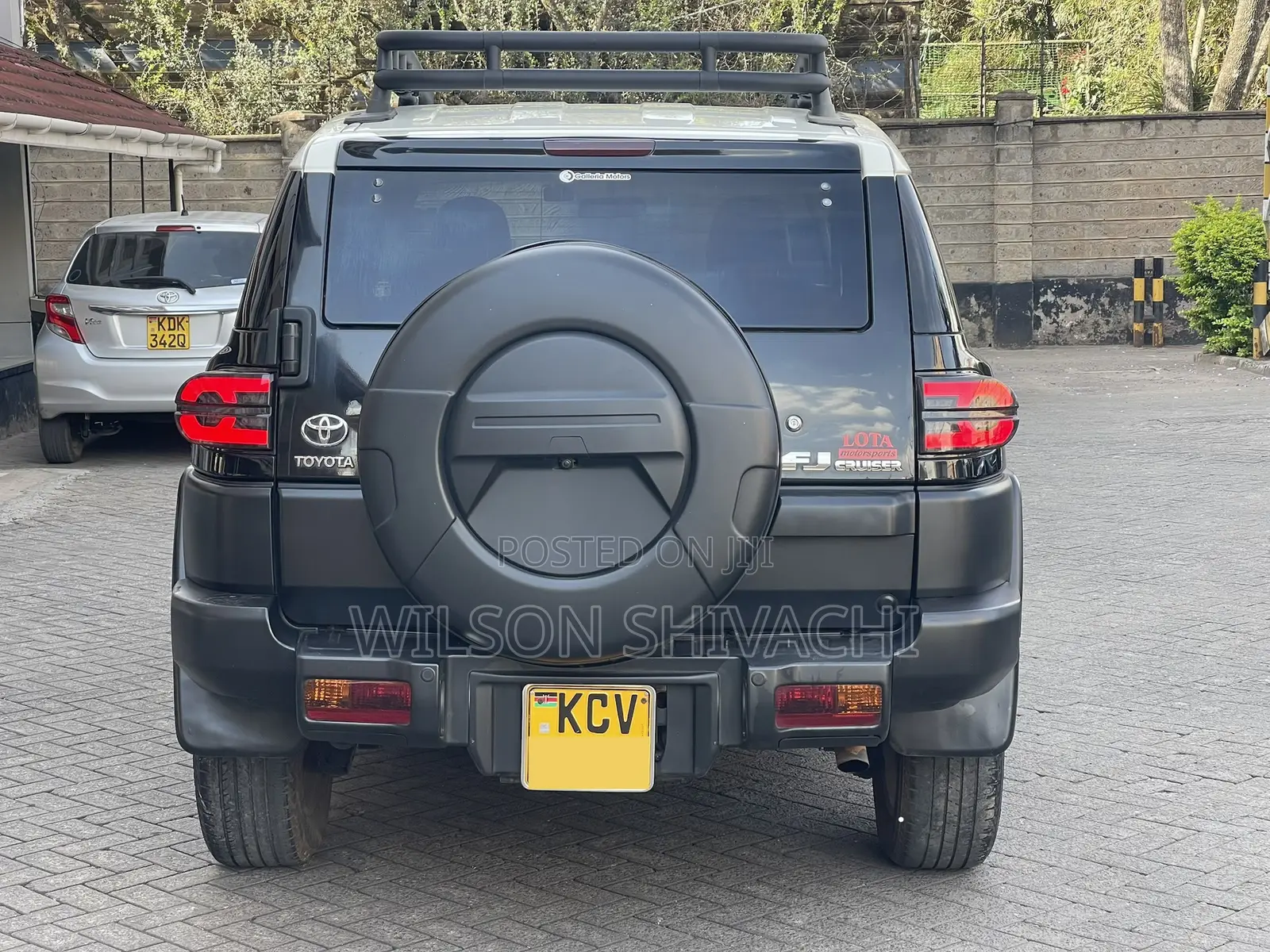 Toyota FJ Cruiser 2012 Black