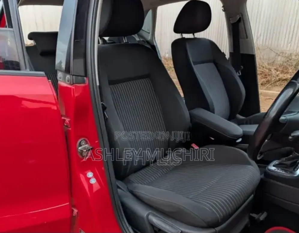 Volkswagen Polo 2012 Red