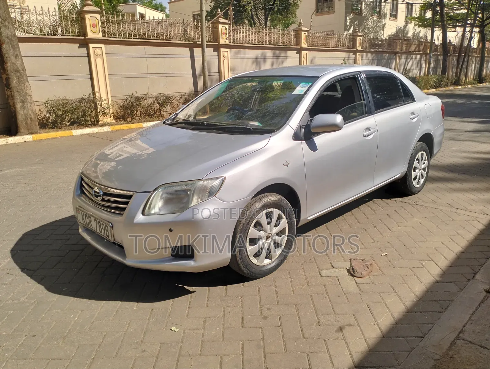 Toyota Axio 2011 Silver
