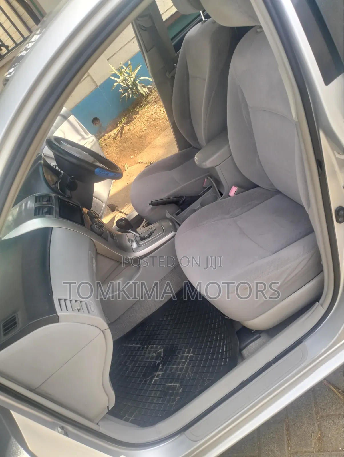 Toyota Axio 2011 Silver