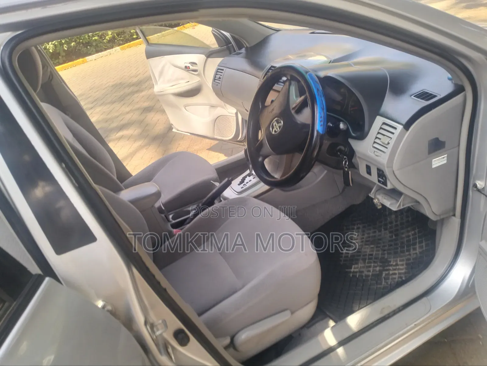Toyota Axio 2011 Silver