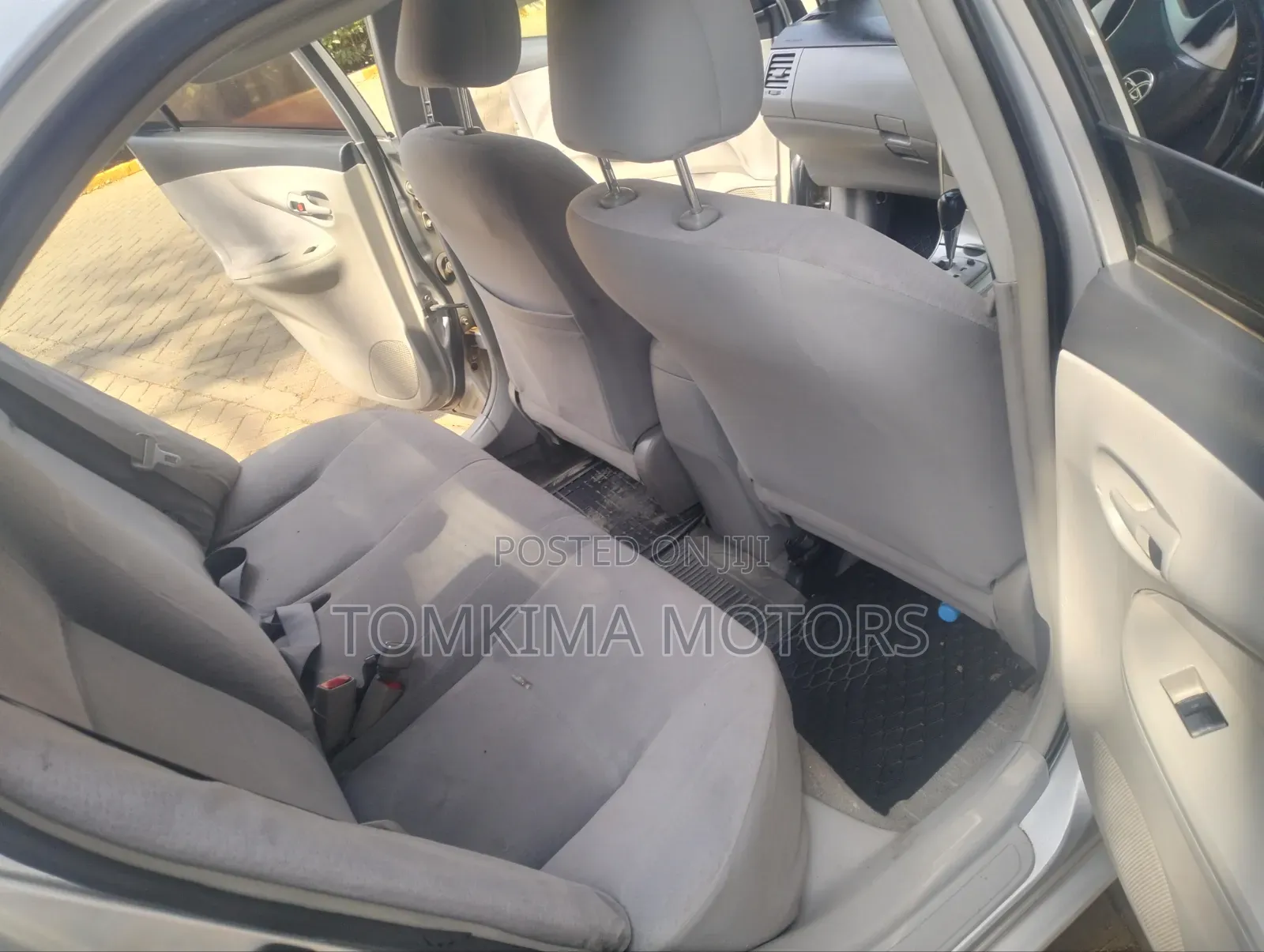 Toyota Axio 2011 Silver