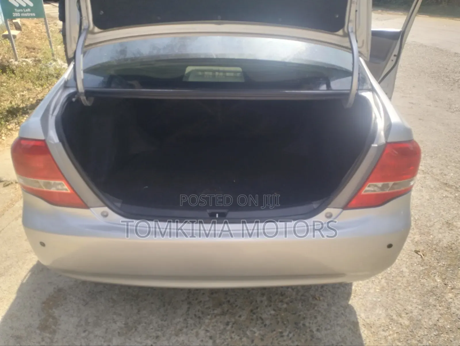 Toyota Axio 2011 Silver