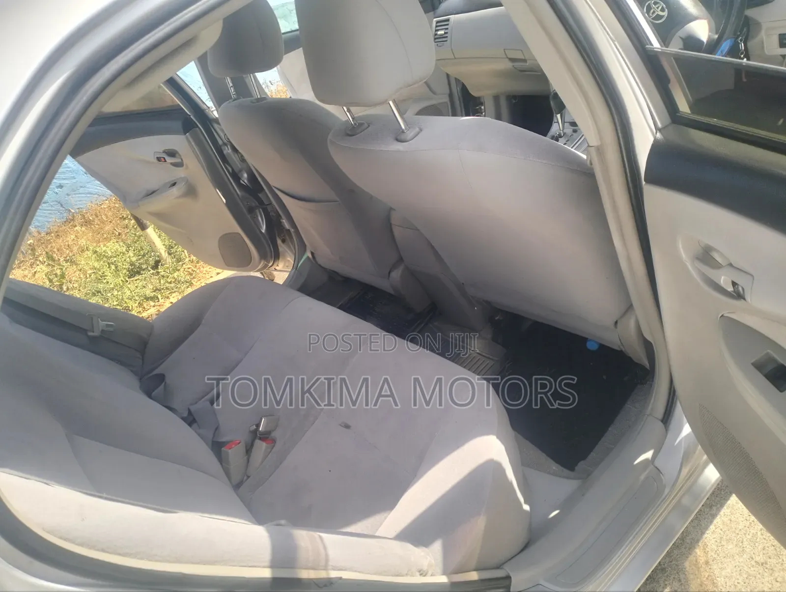 Toyota Axio 2011 Silver