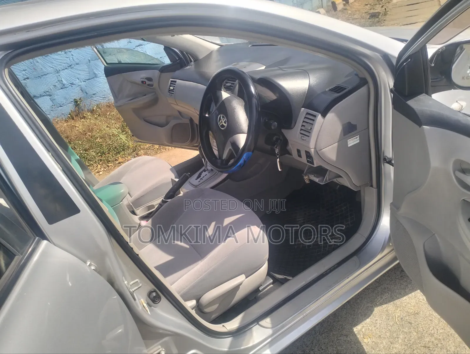 Toyota Axio 2011 Silver