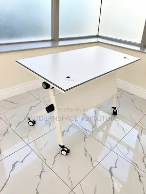 White Mobile Office Desk/Computer Desk