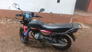 Bajaj Boxer 150 UG 2022 Red