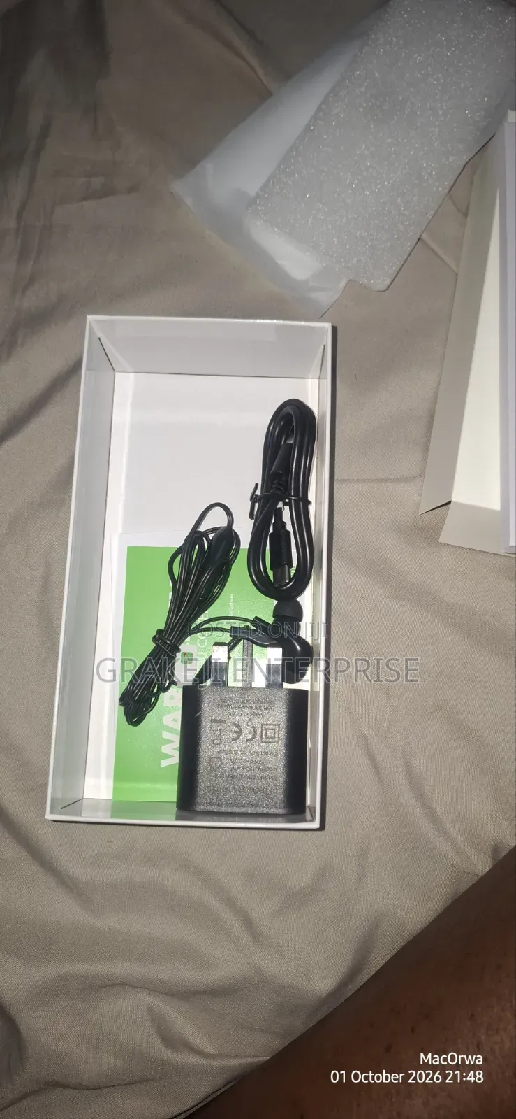 New Neon Ultra 32 GB Black