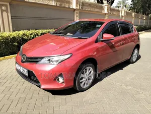 Toyota Axio 2014 Red
