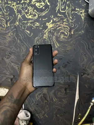 Samsung Galaxy S20 128 GB Black