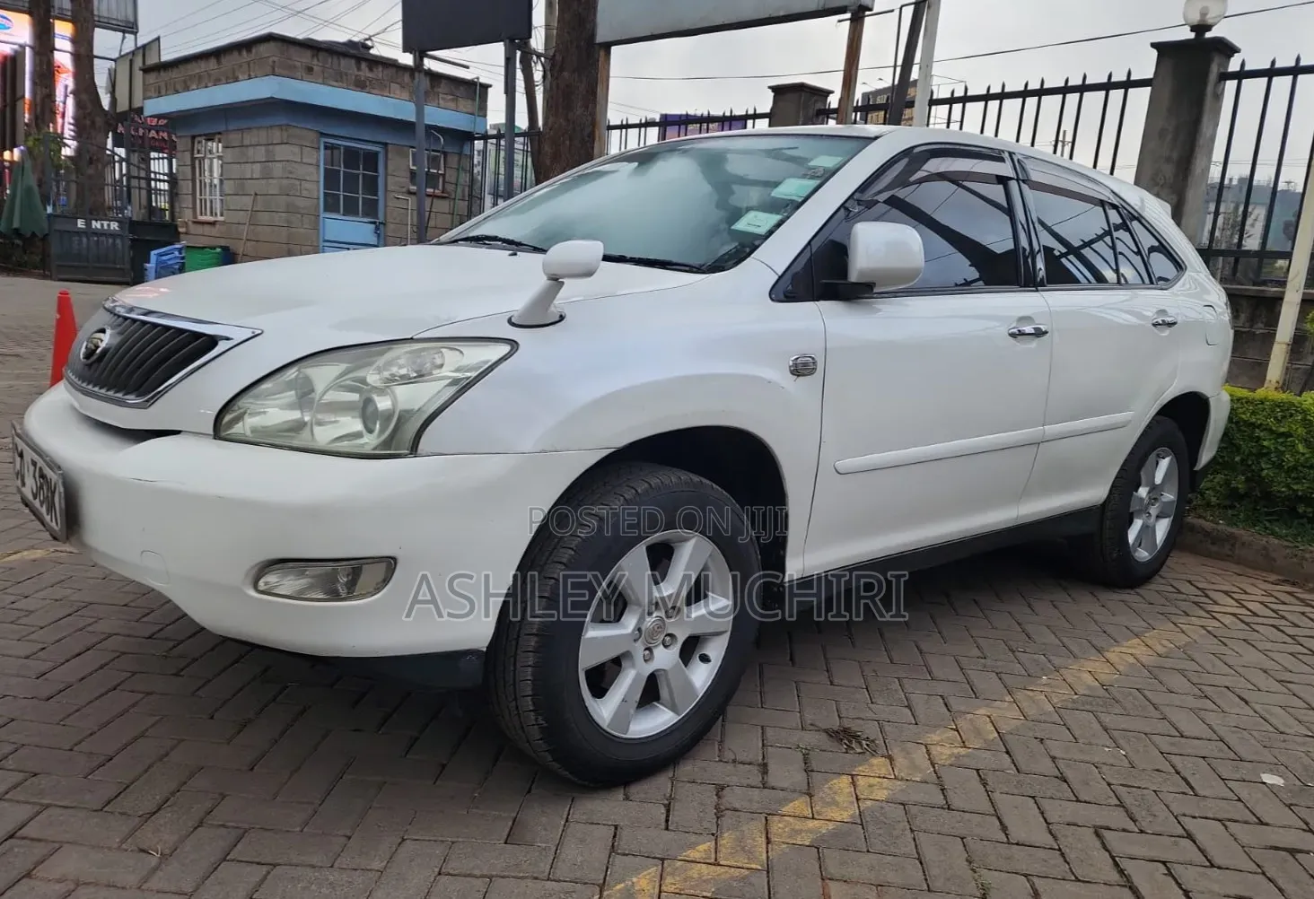 Toyota Harrier 2011 White