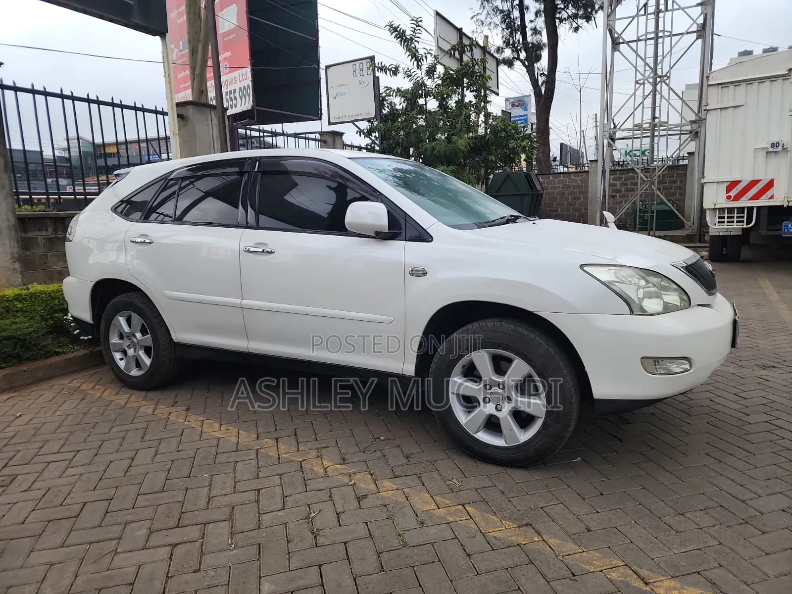 Toyota Harrier 2011 White