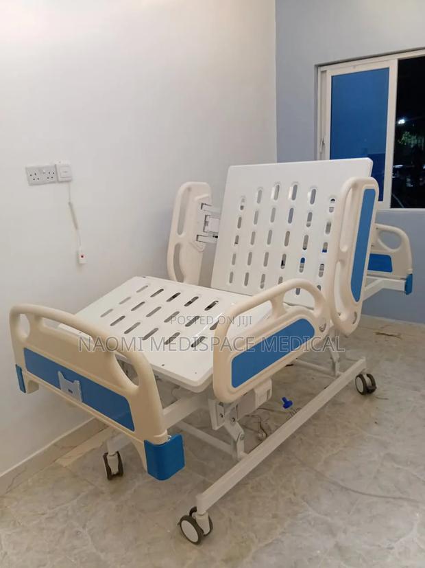 Electricity Operated Three Function Hospital/Homecare Bed With Matress