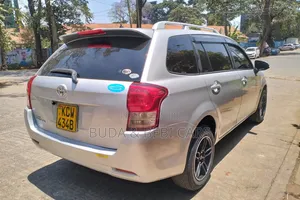 Toyota Corolla Fielder 2014 Silver