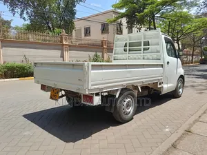 Toyota TownAce 2012 Off white