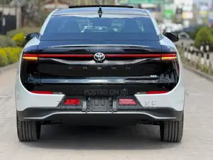 Toyota Crown 2023
