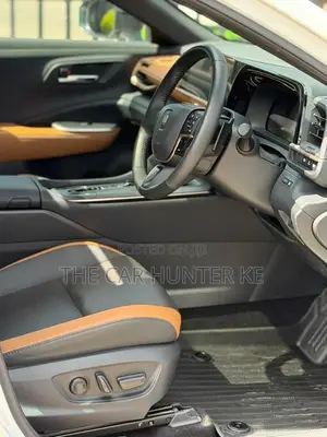 Toyota Crown 2023