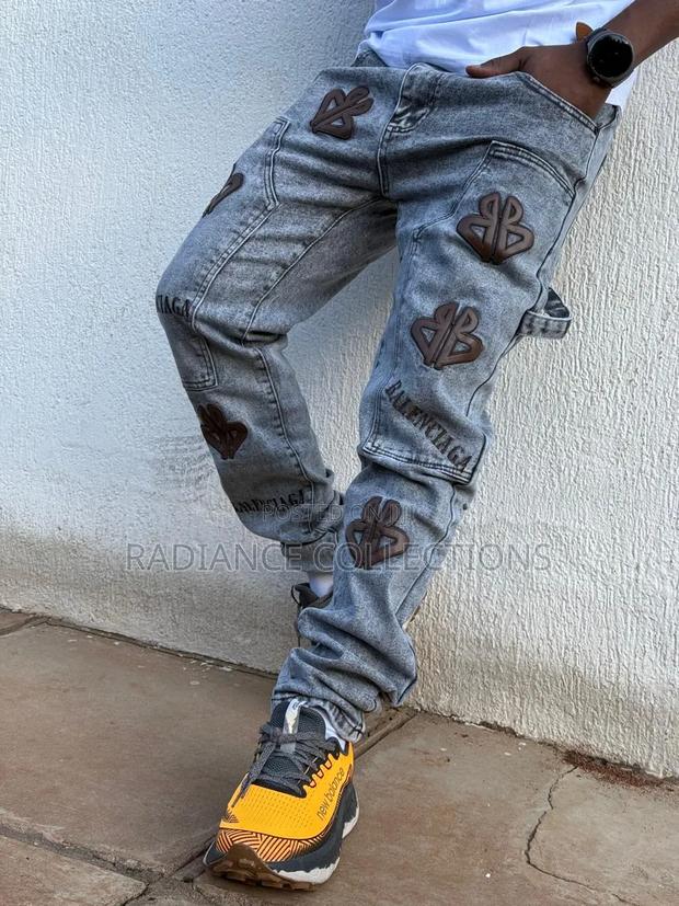 LV Designer Jaans - thumbnail 2