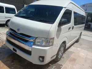 Toyota HiAce 2020 White